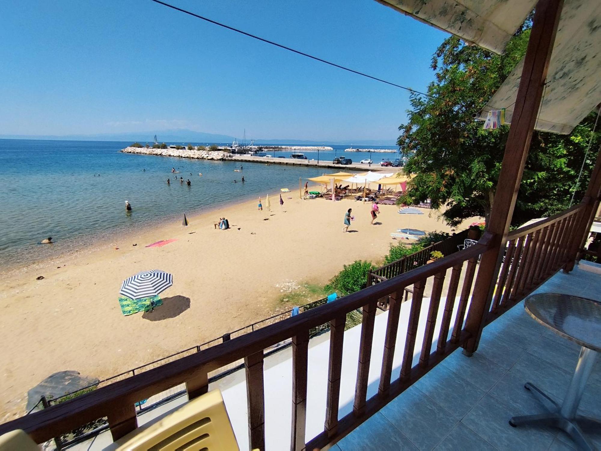 Beachfront Apartment Thassos Skála Kallirákhis エクステリア 写真