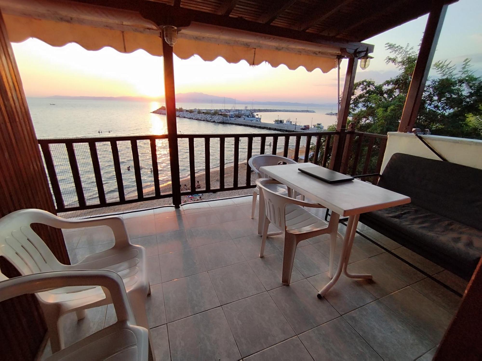 Beachfront Apartment Thassos Skála Kallirákhis エクステリア 写真