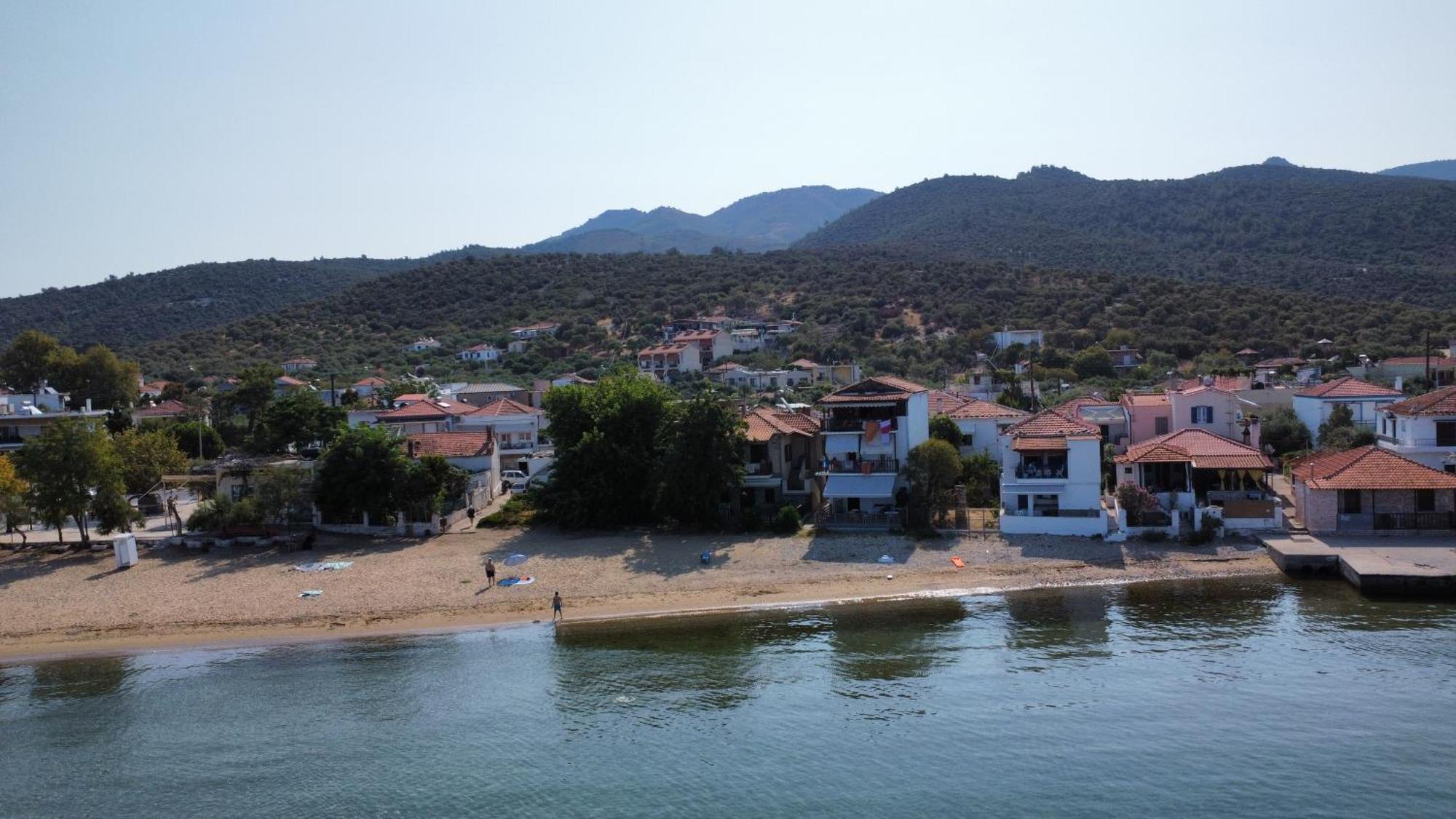 Beachfront Apartment Thassos Skála Kallirákhis エクステリア 写真